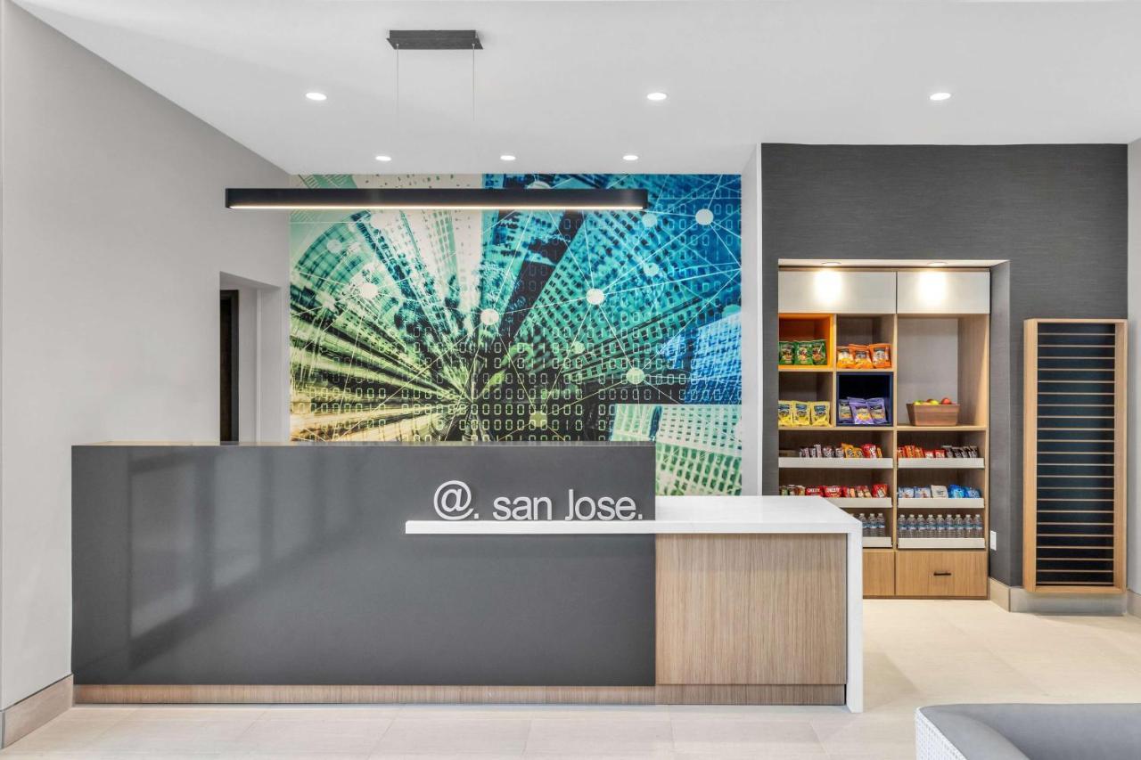 La Quinta Inn & Suites By Wyndham San Jose Airport-Downtown Exteriör bild