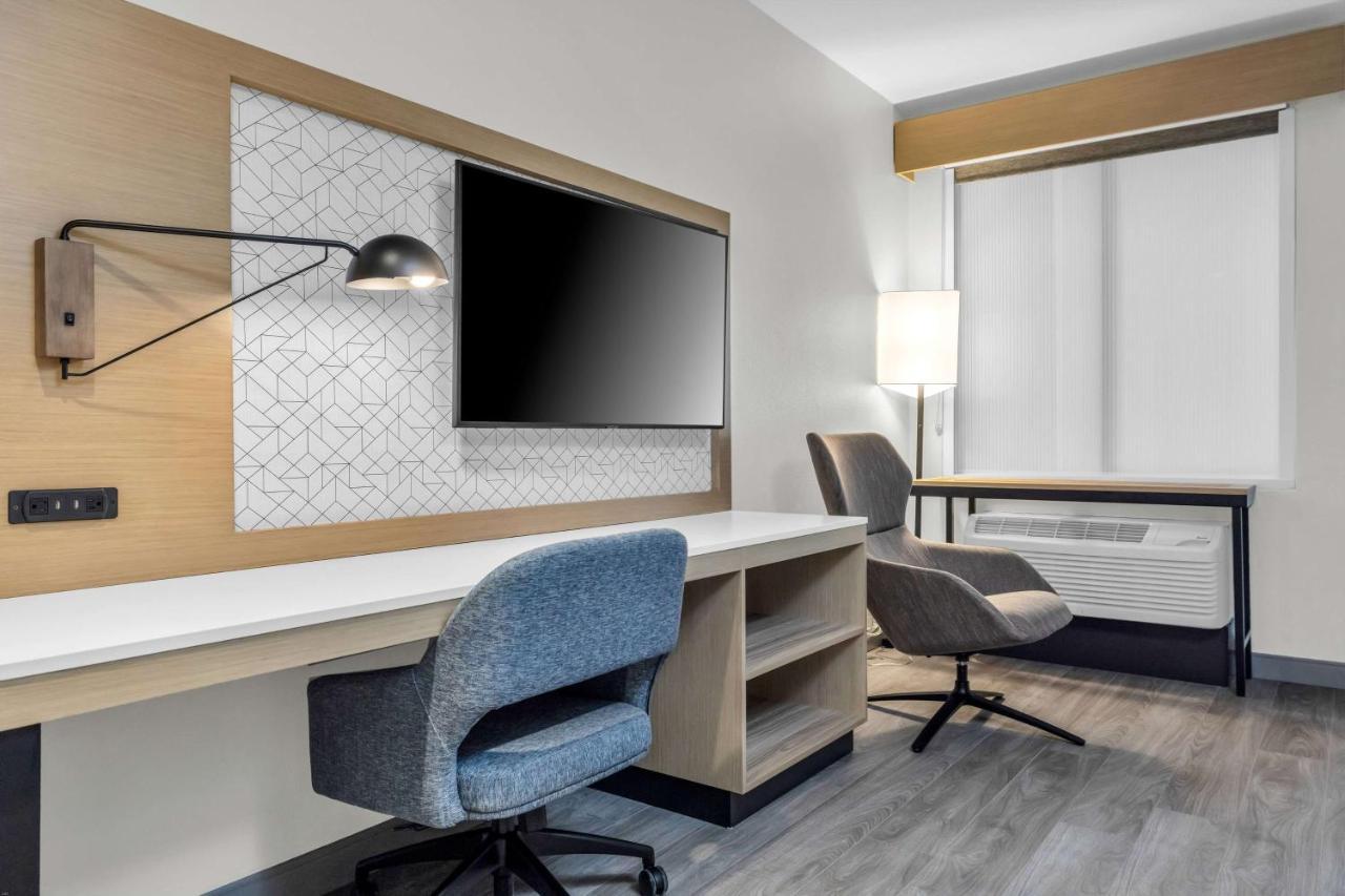 La Quinta Inn & Suites By Wyndham San Jose Airport-Downtown Exteriör bild