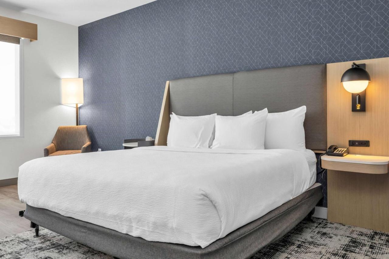 La Quinta Inn & Suites By Wyndham San Jose Airport-Downtown Exteriör bild