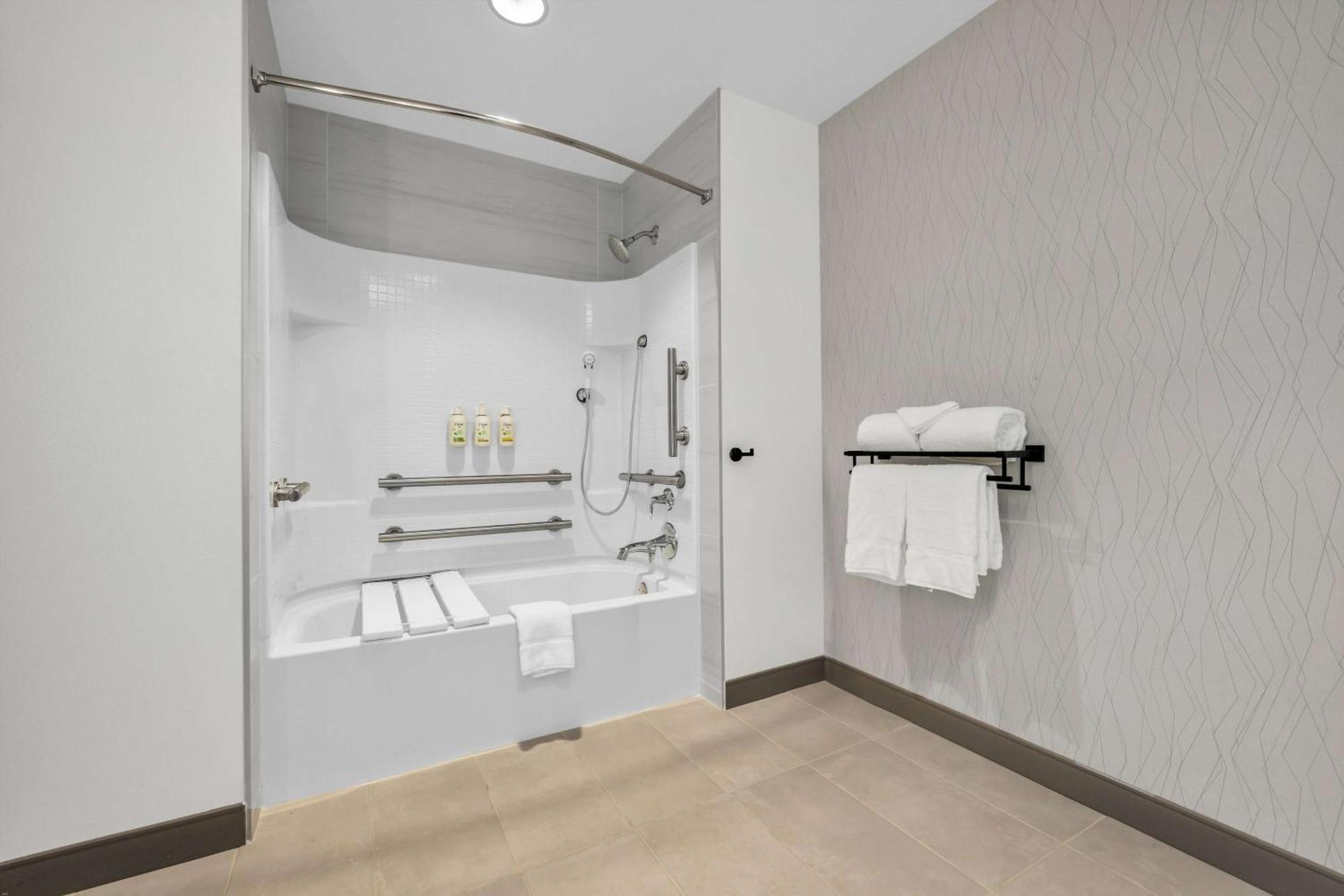 La Quinta Inn & Suites By Wyndham San Jose Airport-Downtown Exteriör bild