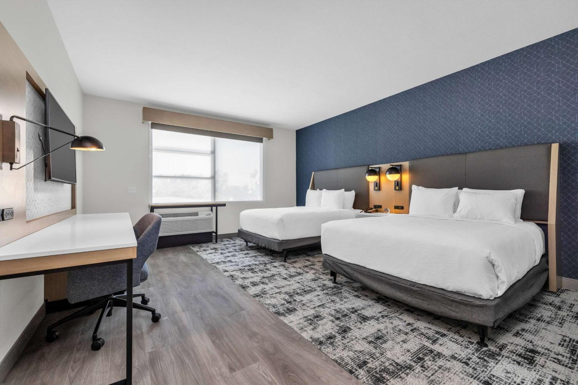 La Quinta Inn & Suites By Wyndham San Jose Airport-Downtown Exteriör bild